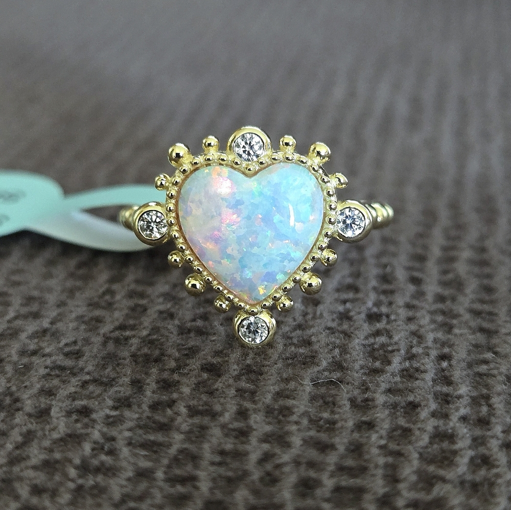 Cote d'Argent Lab Created White Fire🔥 Opal Heart Ring💍 - NWT